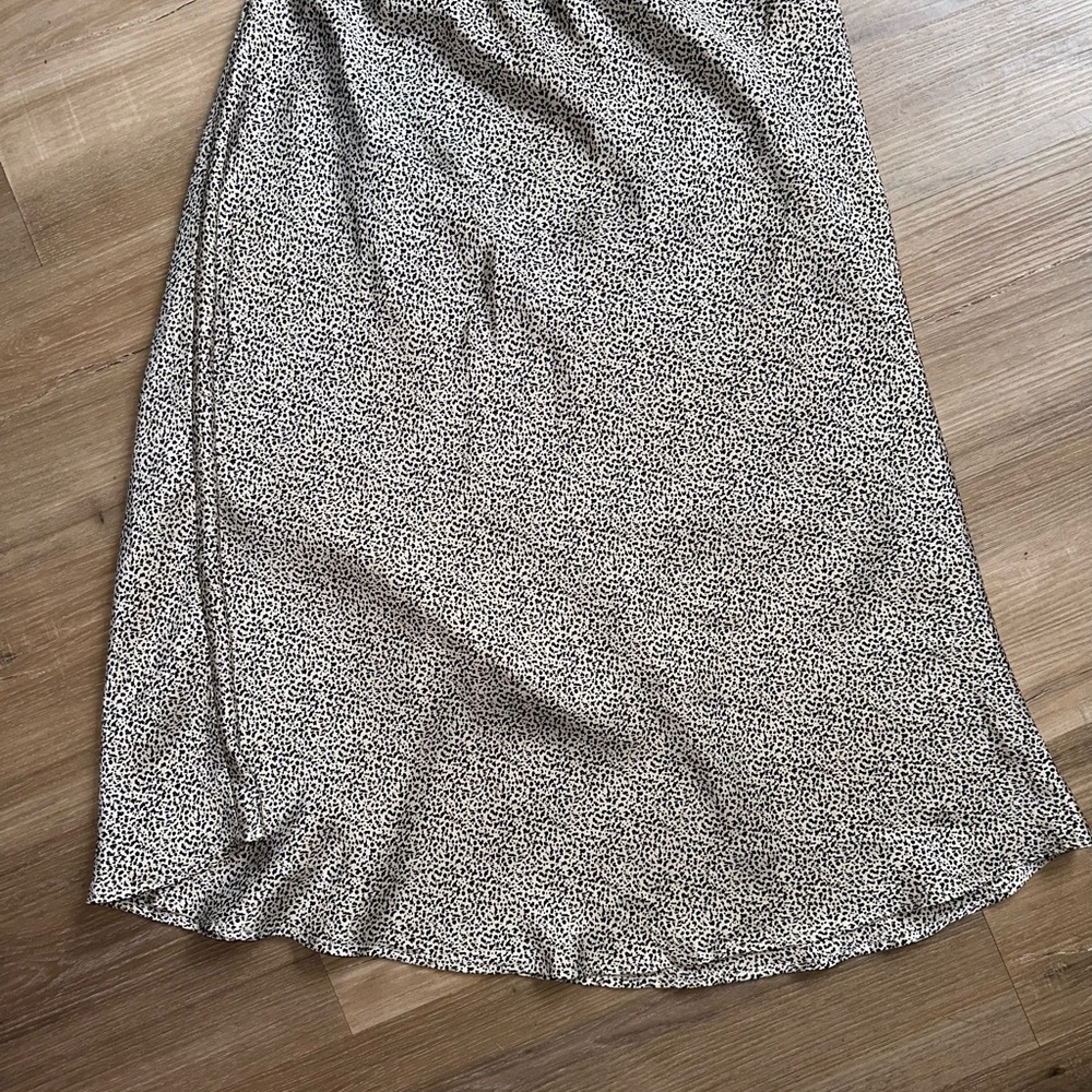 Elegant Black and White Patterned Skirt
